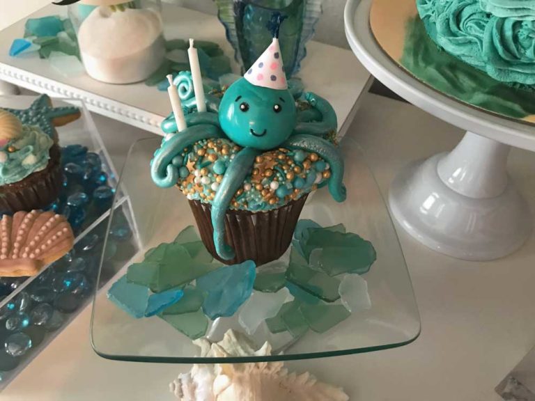 UNDER THE SEA THEMED LARGE SIZE BIRTHDAY BOY CUPCAKE