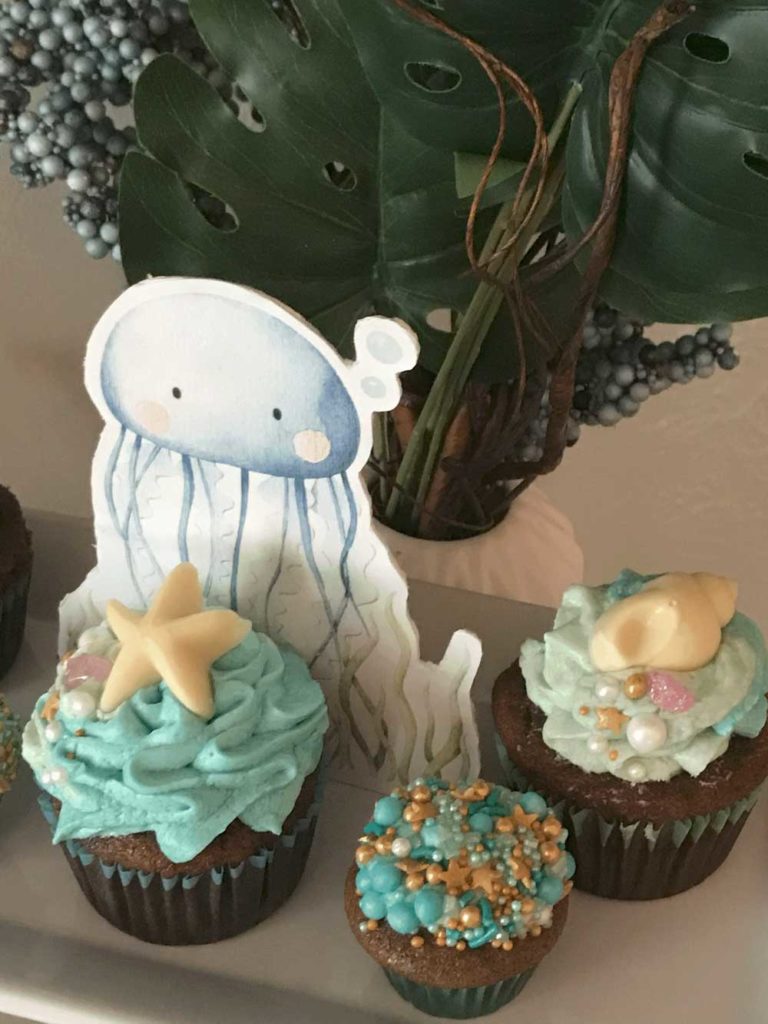 UNDER THE SEA THEMED CUPCAKES AND DECOR